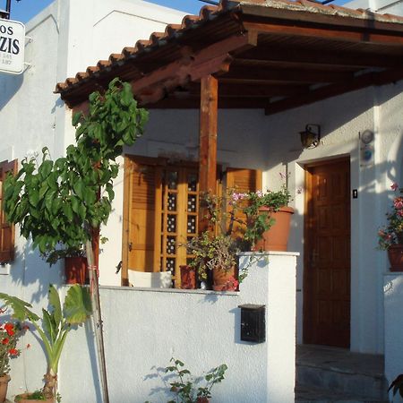 Pantazis Studios Aegina Eksteriør billede